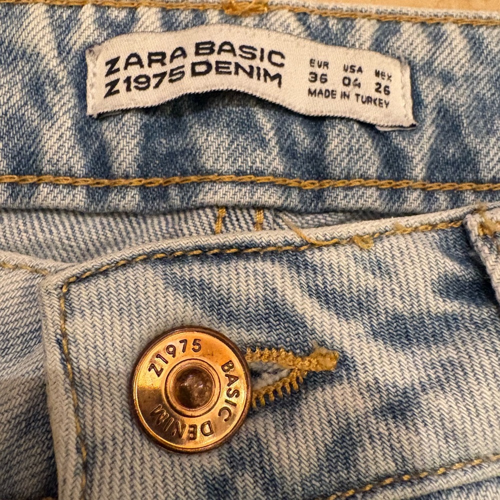 Zara Basic Mid-Rise Fringe Side Slit Crop Jeans Women’s Size 4 - Picture 6 of 13